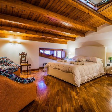 La Casa Di Ilde Al Duomo - Ortigia Holidays シラクーサ エクステリア 写真