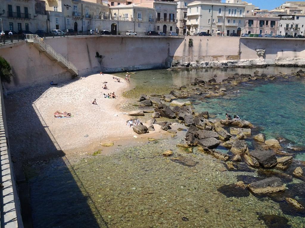 La Casa Di Ilde Al Duomo - Ortigia Holidays シラクーサ エクステリア 写真