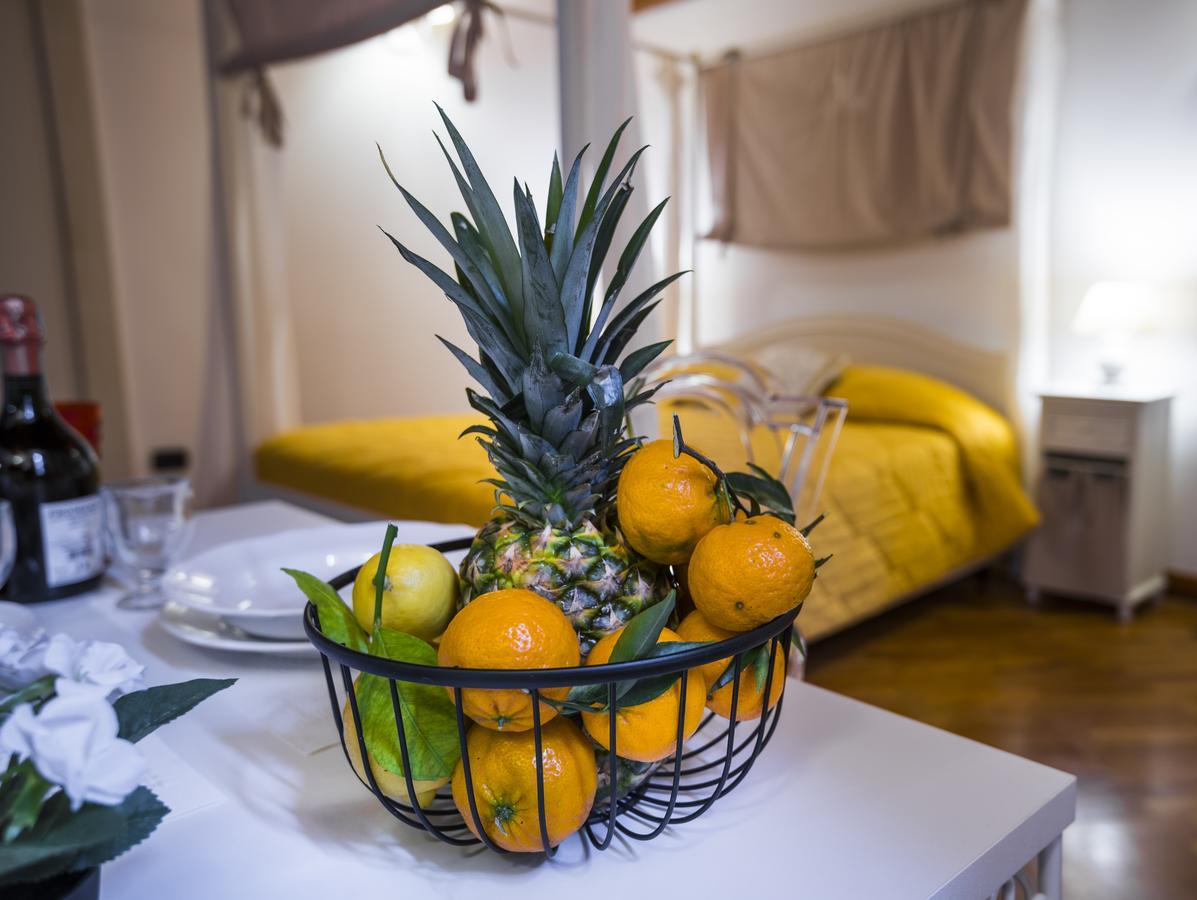 La Casa Di Ilde Al Duomo - Ortigia Holidays シラクーサ エクステリア 写真