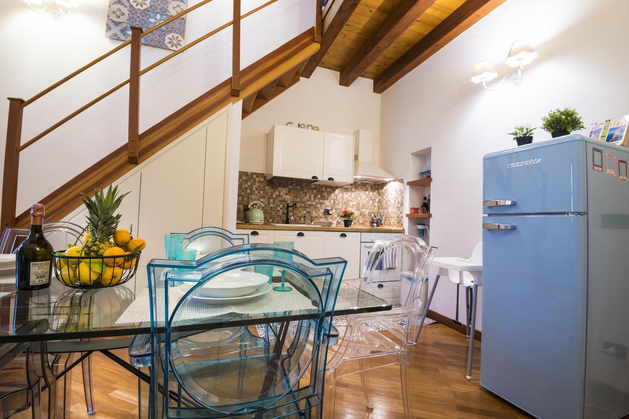 La Casa Di Ilde Al Duomo - Ortigia Holidays シラクーサ エクステリア 写真